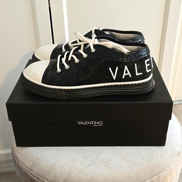 Valentino shoes - Picture 1 of 7